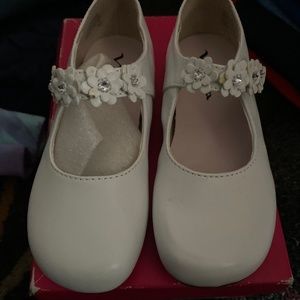 Brand New White Dress shoes